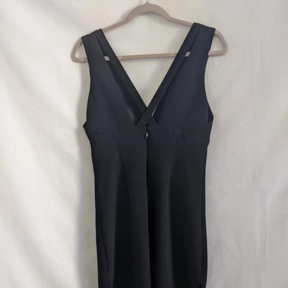 BCBGeneration | Black Sleeveless with Band Detail Cocktail Dress - Picture 5 of 9